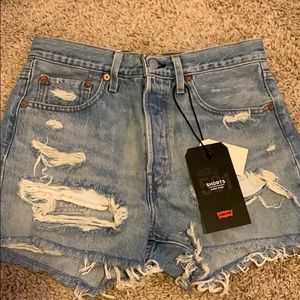 BRAND NEW LEVI’S HIGH RISE 501 SHORTS